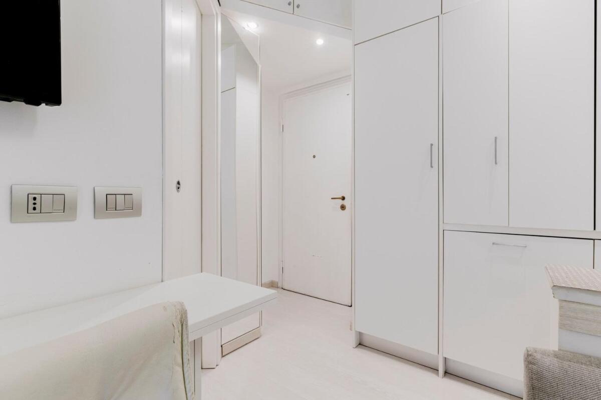Elegant And Comfortable Mini Apartment *