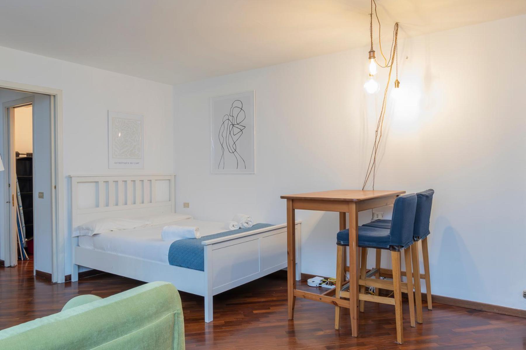Xenia - Lovely In Corso Genova 10 Min From Duomo Apartment Mailand