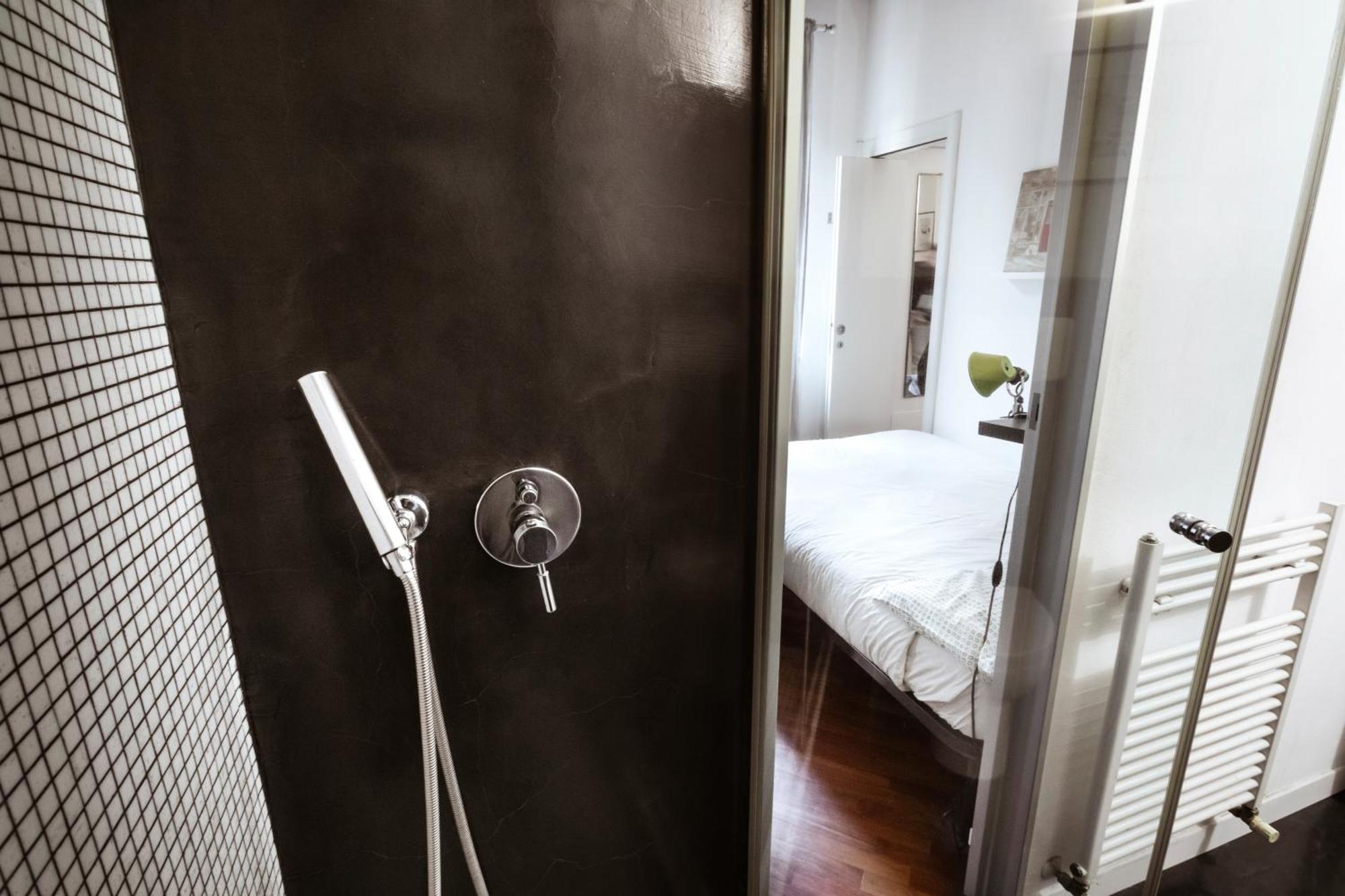 Cosy And Bright Flat In The Heart Of Porta Venezia Apartment