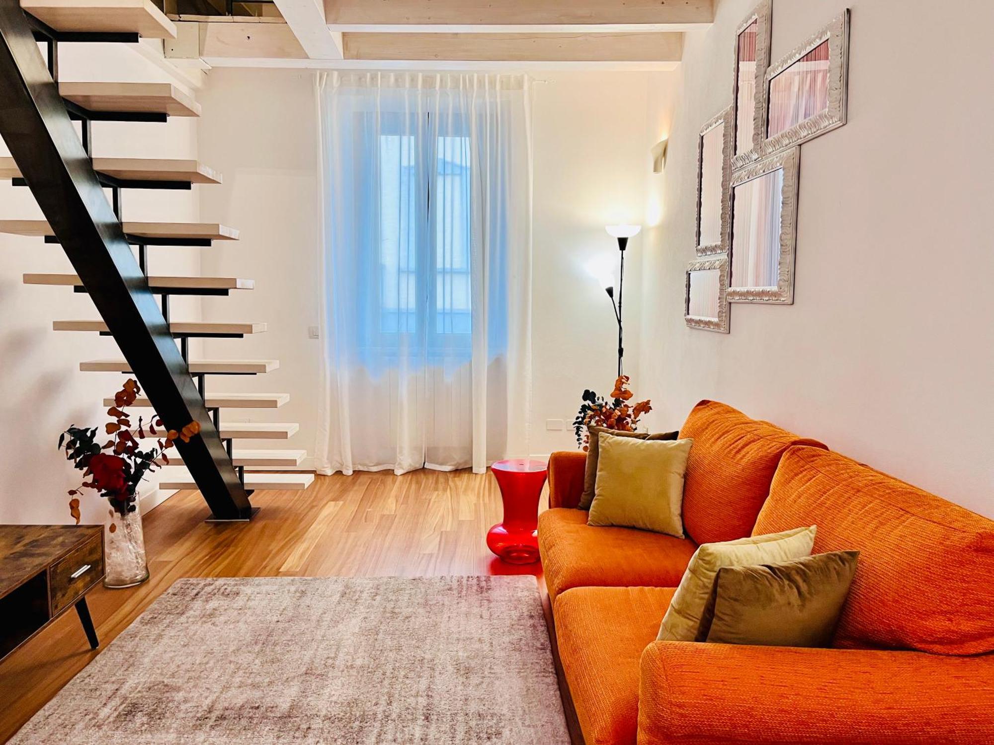 Apartamento Riverside Loft Navigli - Spacious Two-bedroom Milão