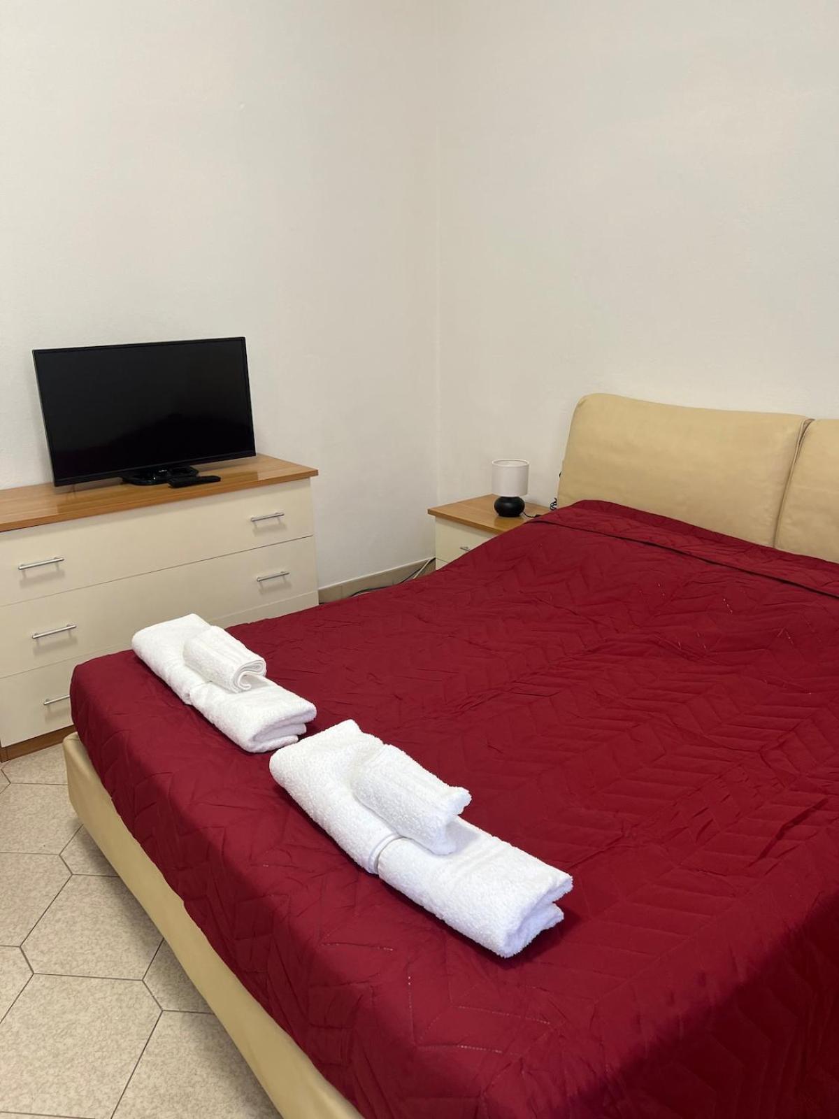 Comfortable Three-room Apartment *