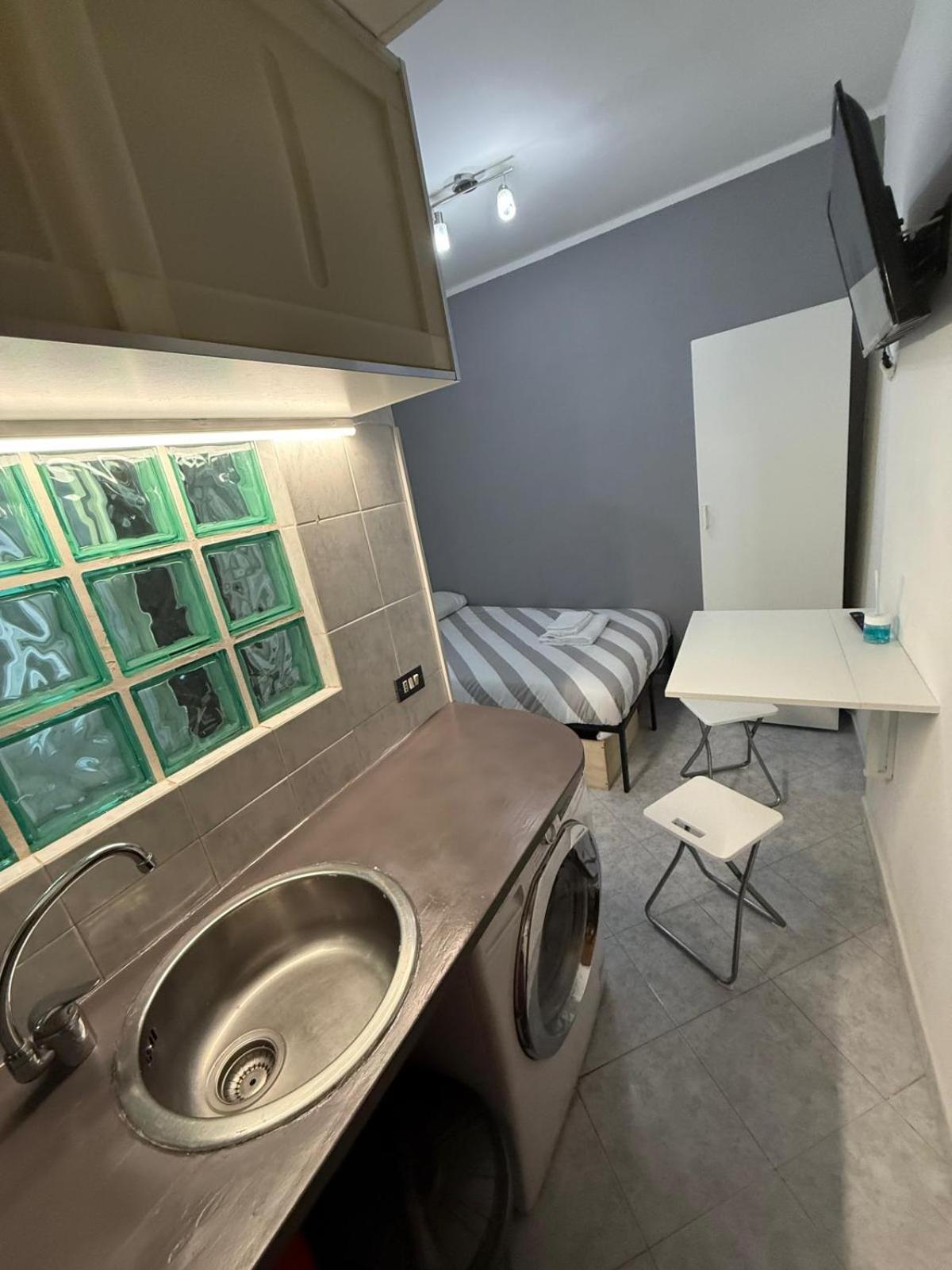 Apartment Monolocale Darsena Milan