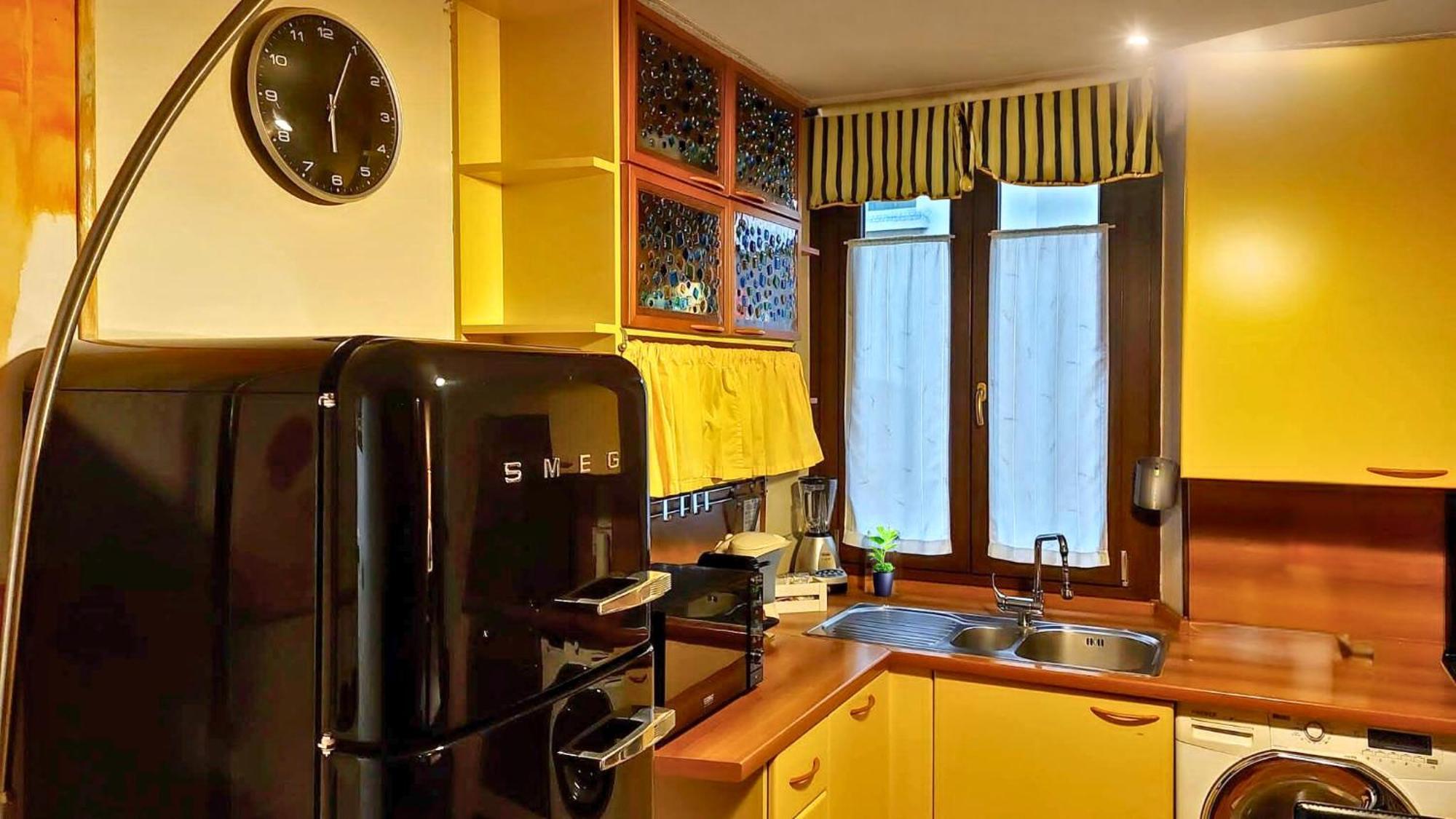 Vfh Stylish Boutique Apartment-city Center Apartment