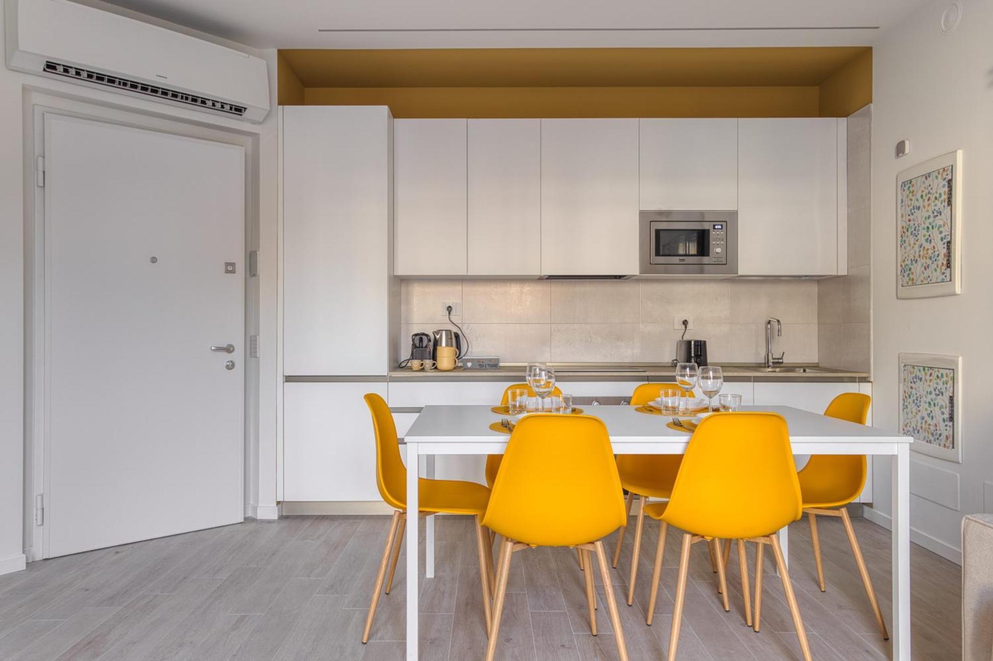 Apartment In Financial District 4 Pax Mailand