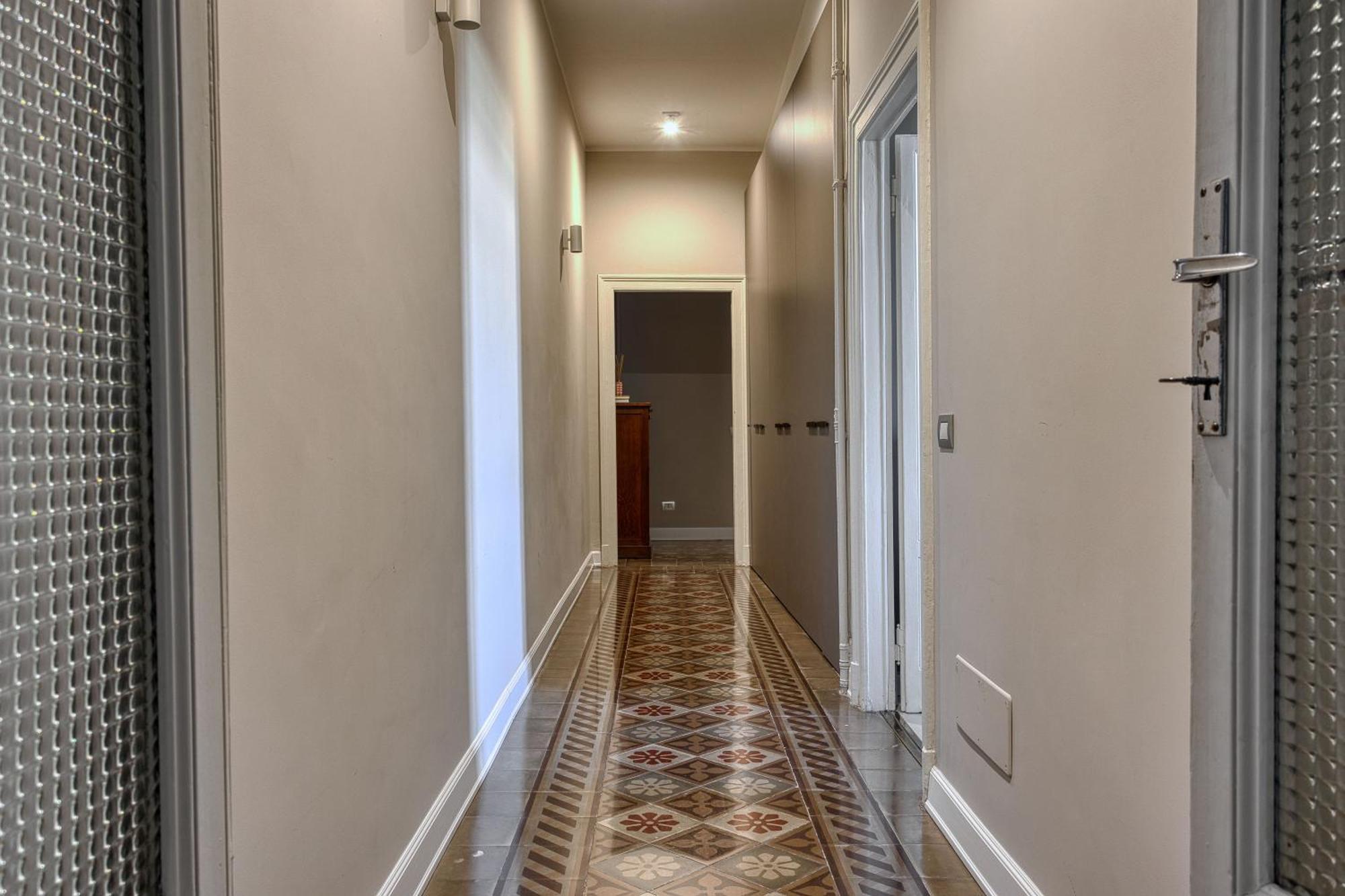Apartment Navigli, 90 Square Meters, Free Parking Ripa Ticinese *