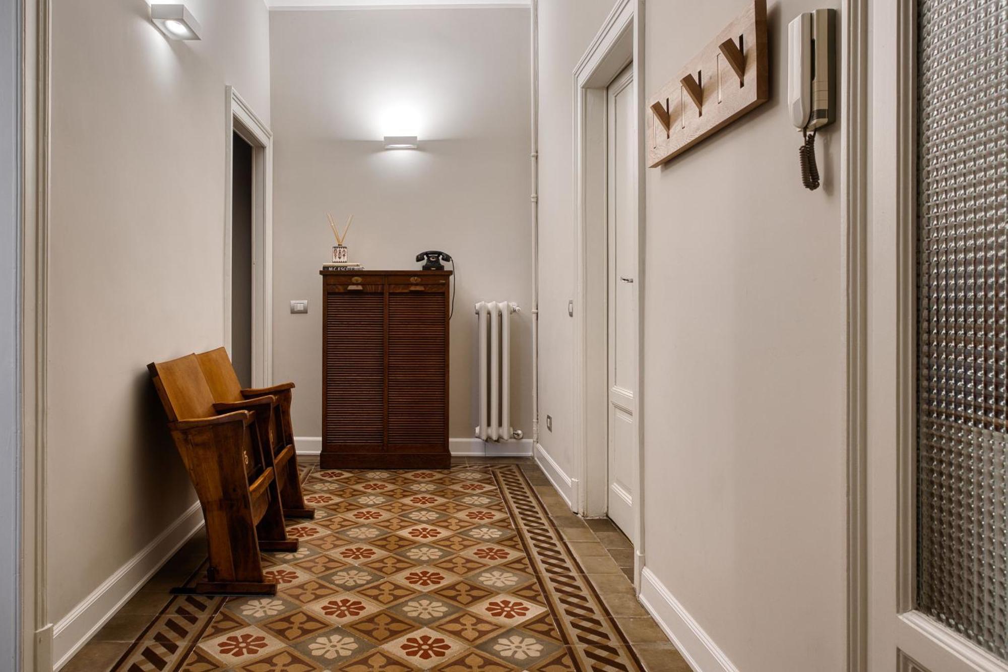 Navigli, 90 Square Meters, Free Parking Ripa Ticinese Apartment Milan