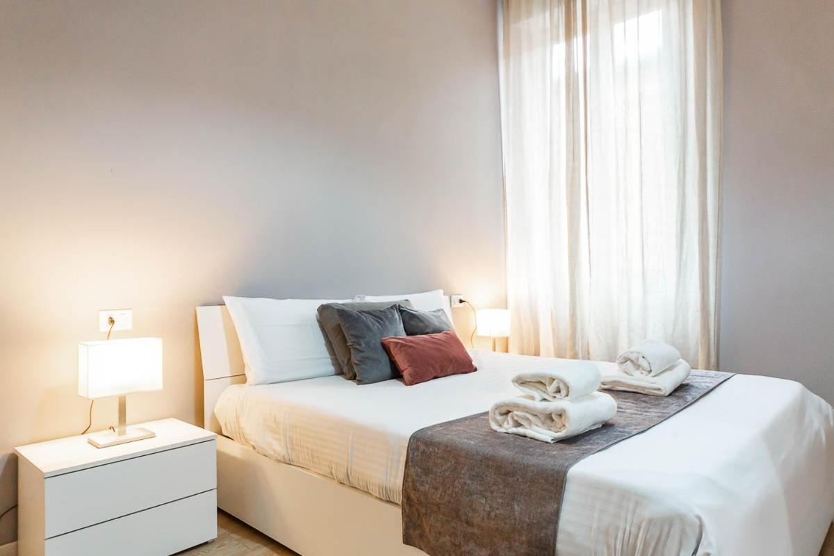 Duomo 10 Minuti Family House 5 Pax Balcone Wifi Apartment Mailand