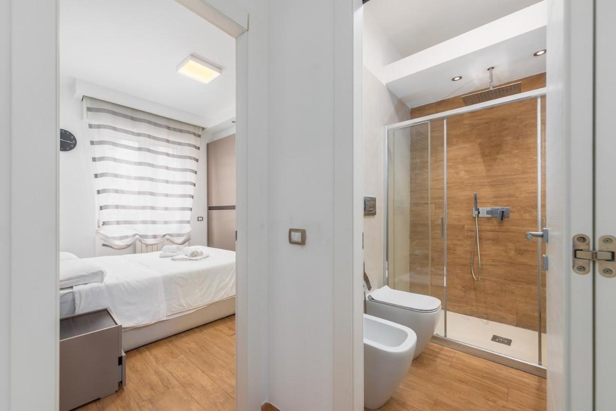 Wonderful Near Center,wifi,comfort,parking Apartment Mailand