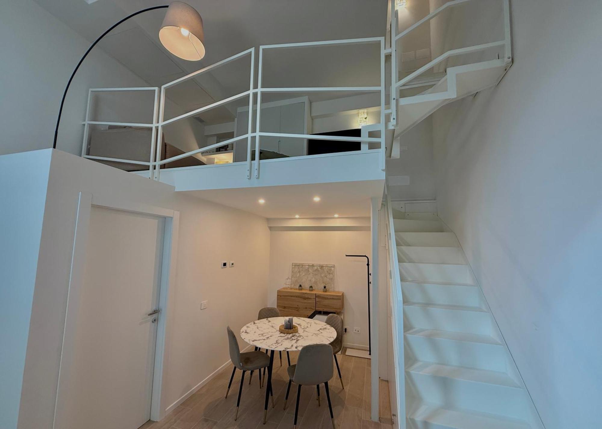 Maya Atelier Loft Apartment