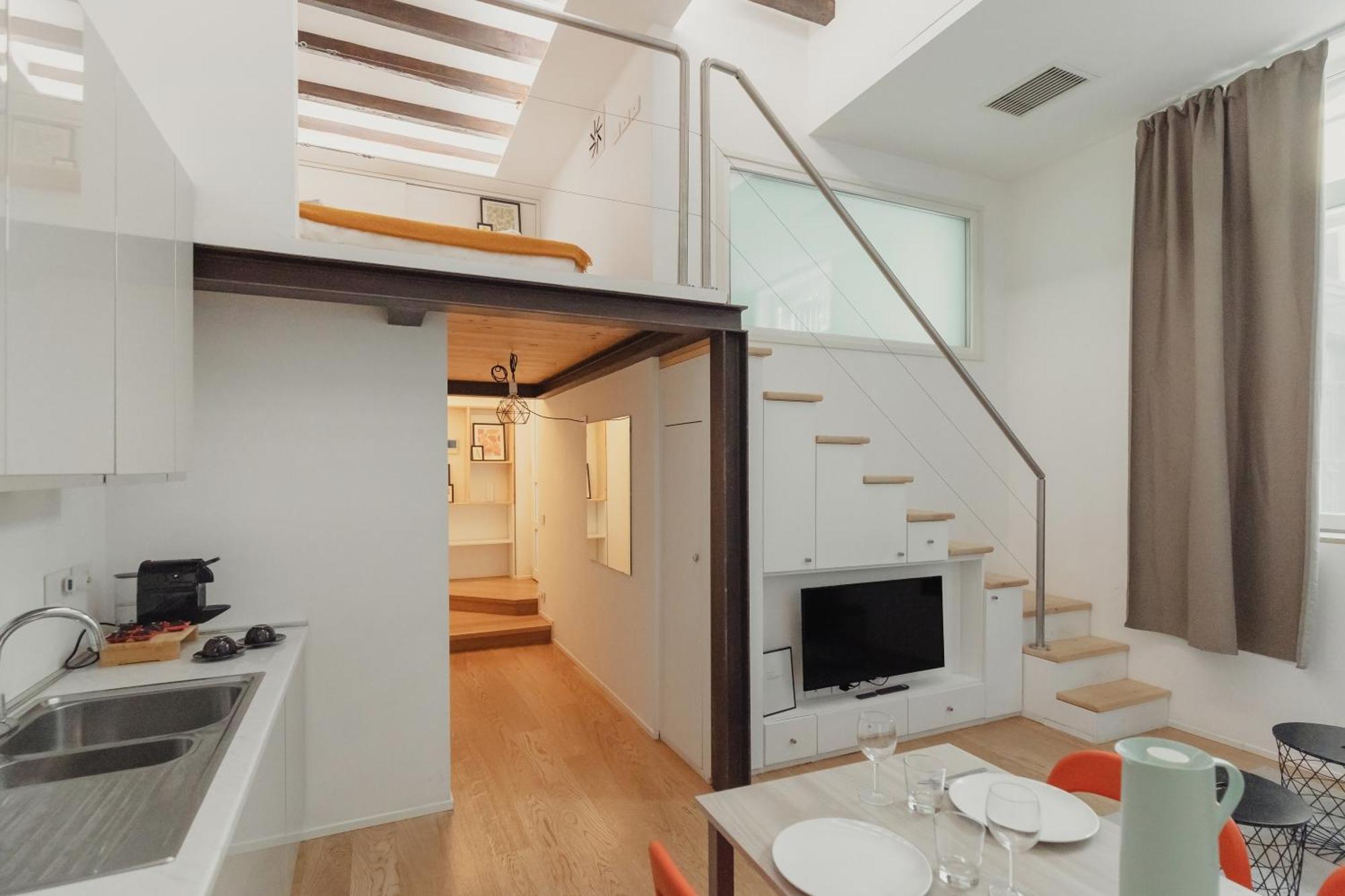 Apartamento Gohost - Lovely Loft In The Heart Of *
