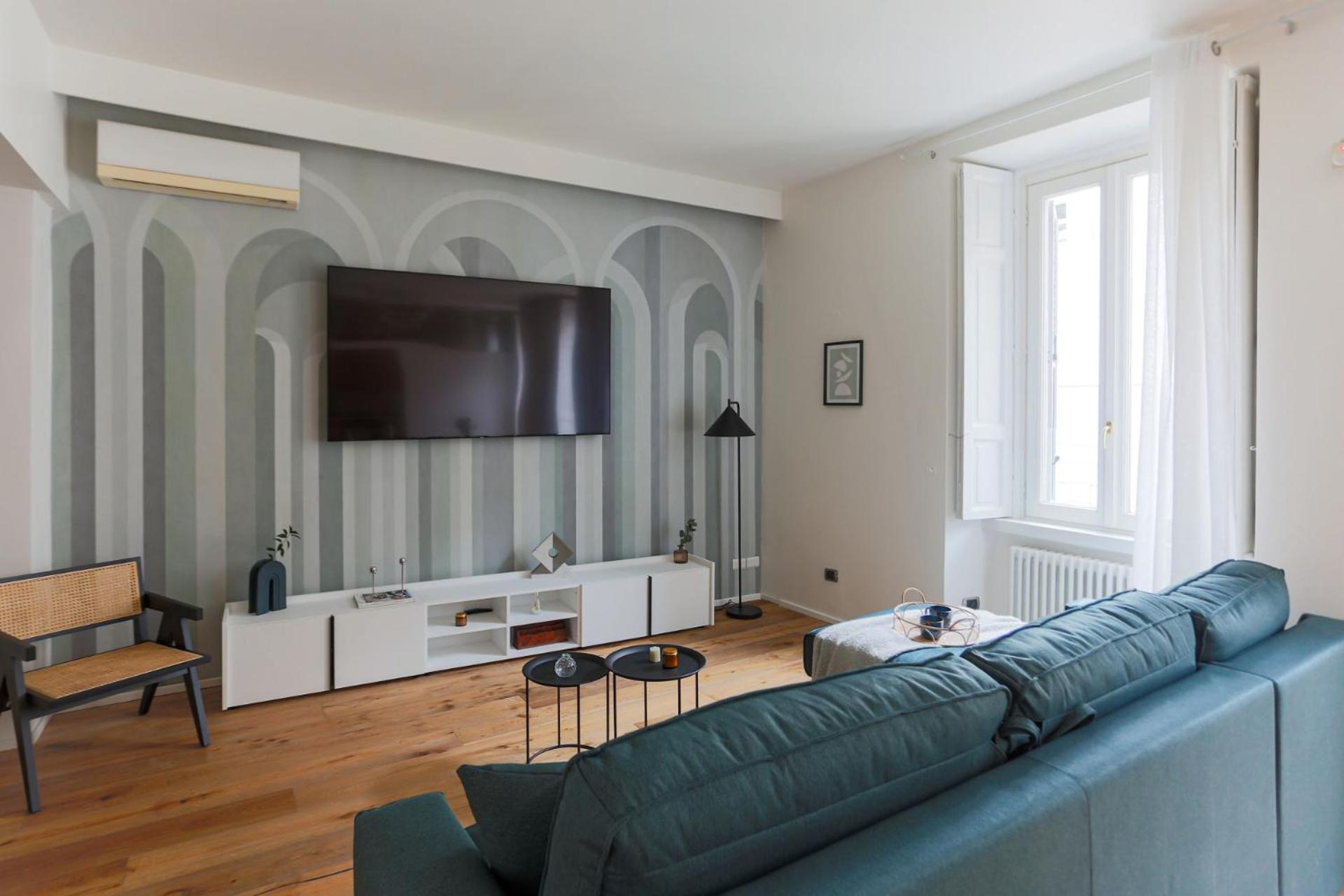 The Rent - Spacious Three-bedroom In The Heart Of * Milão