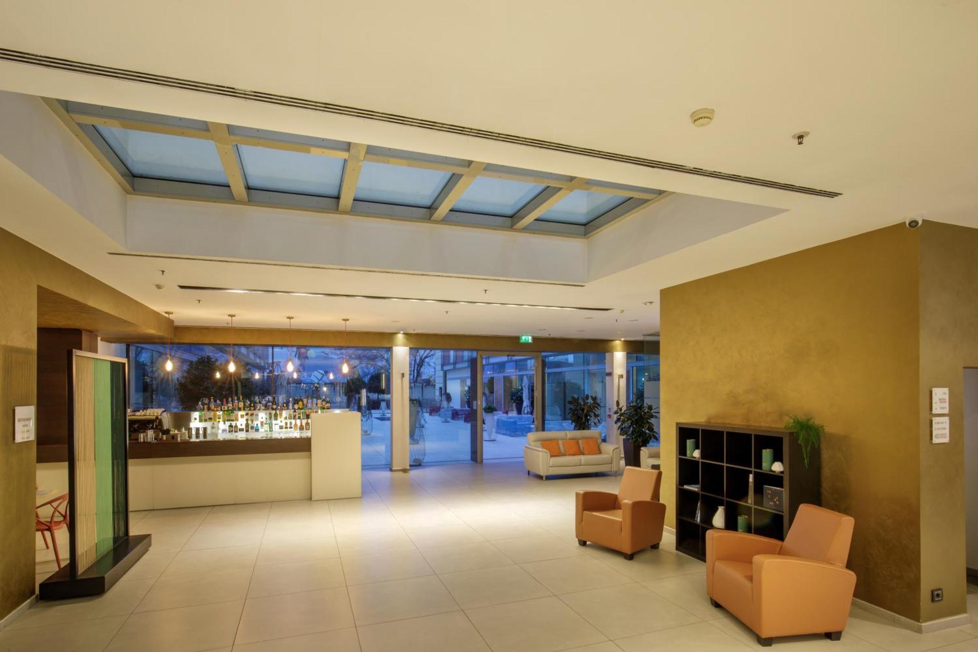 Doubletree By Hilton Mailand