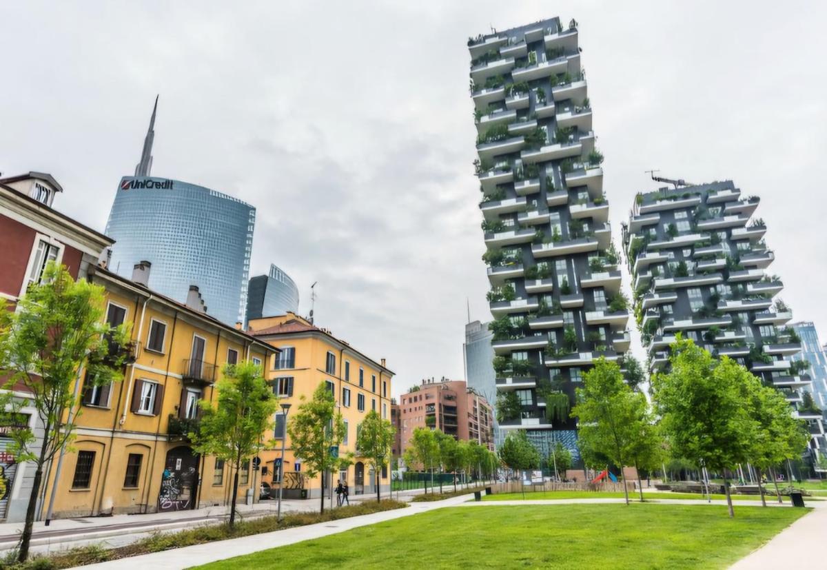 Comfortable Flat Inside Isola And Garibaldi District Milan
