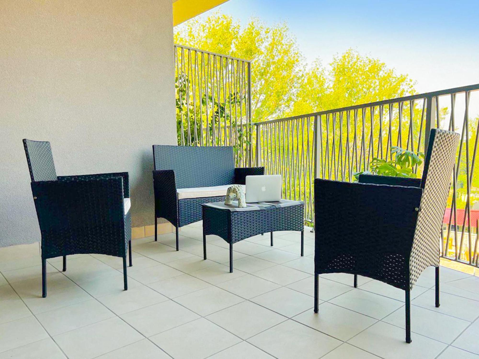 Living With Terrace & Garage By Ndp Rent