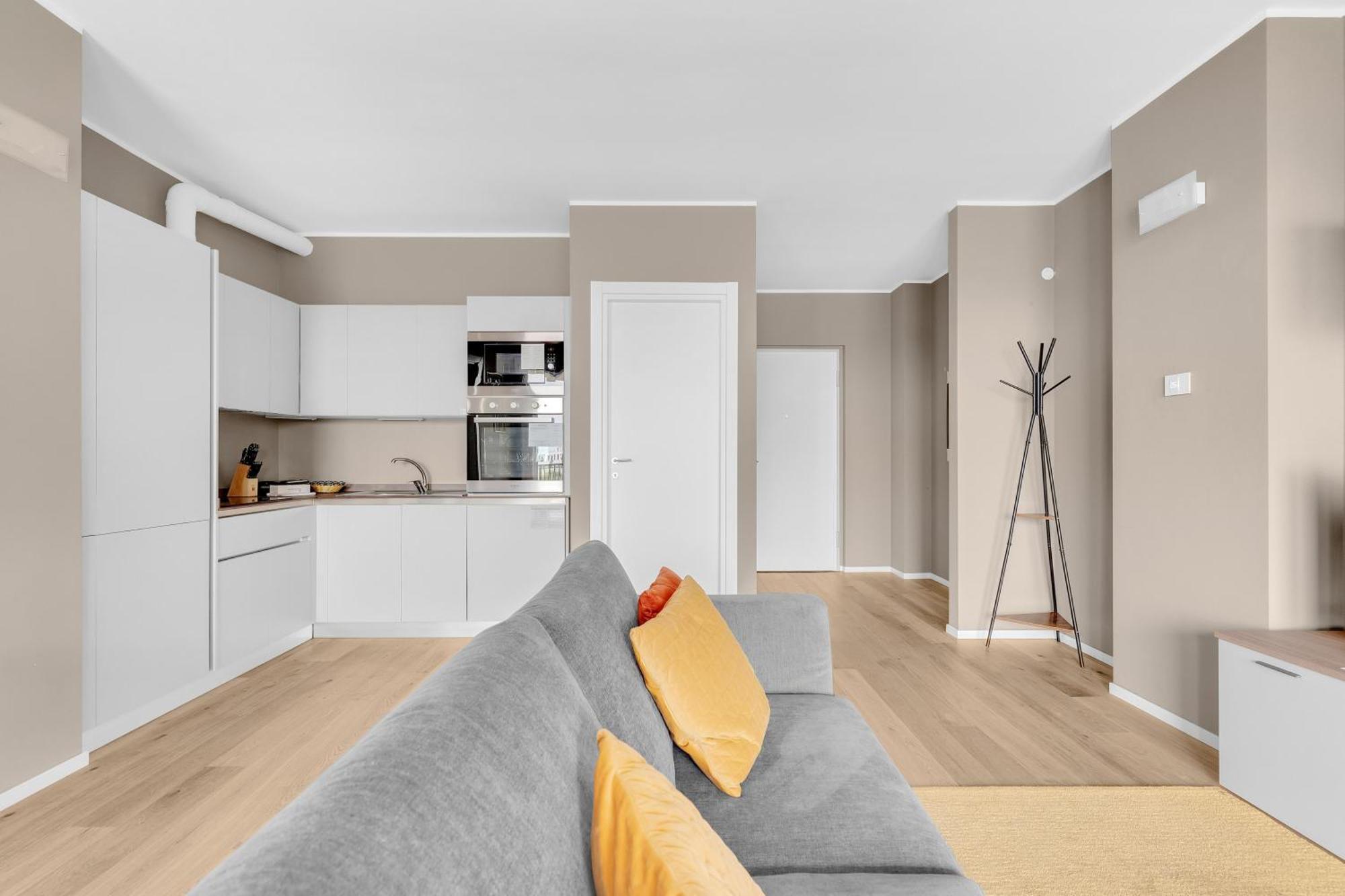 Living With Terrace & Garage By Ndp Rent Apartment *