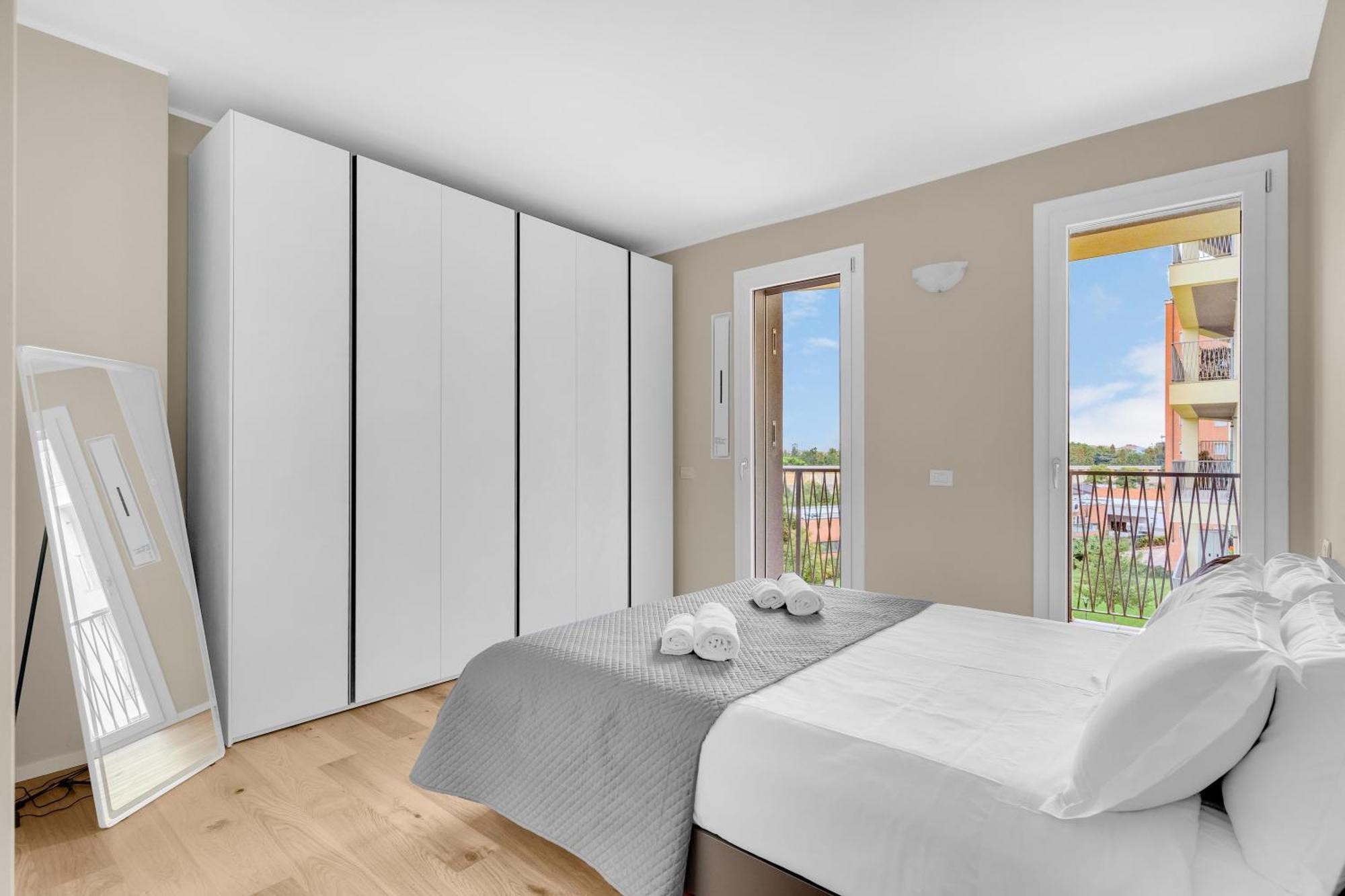 Apartment Living With Terrace & Garage By Ndp Rent *
