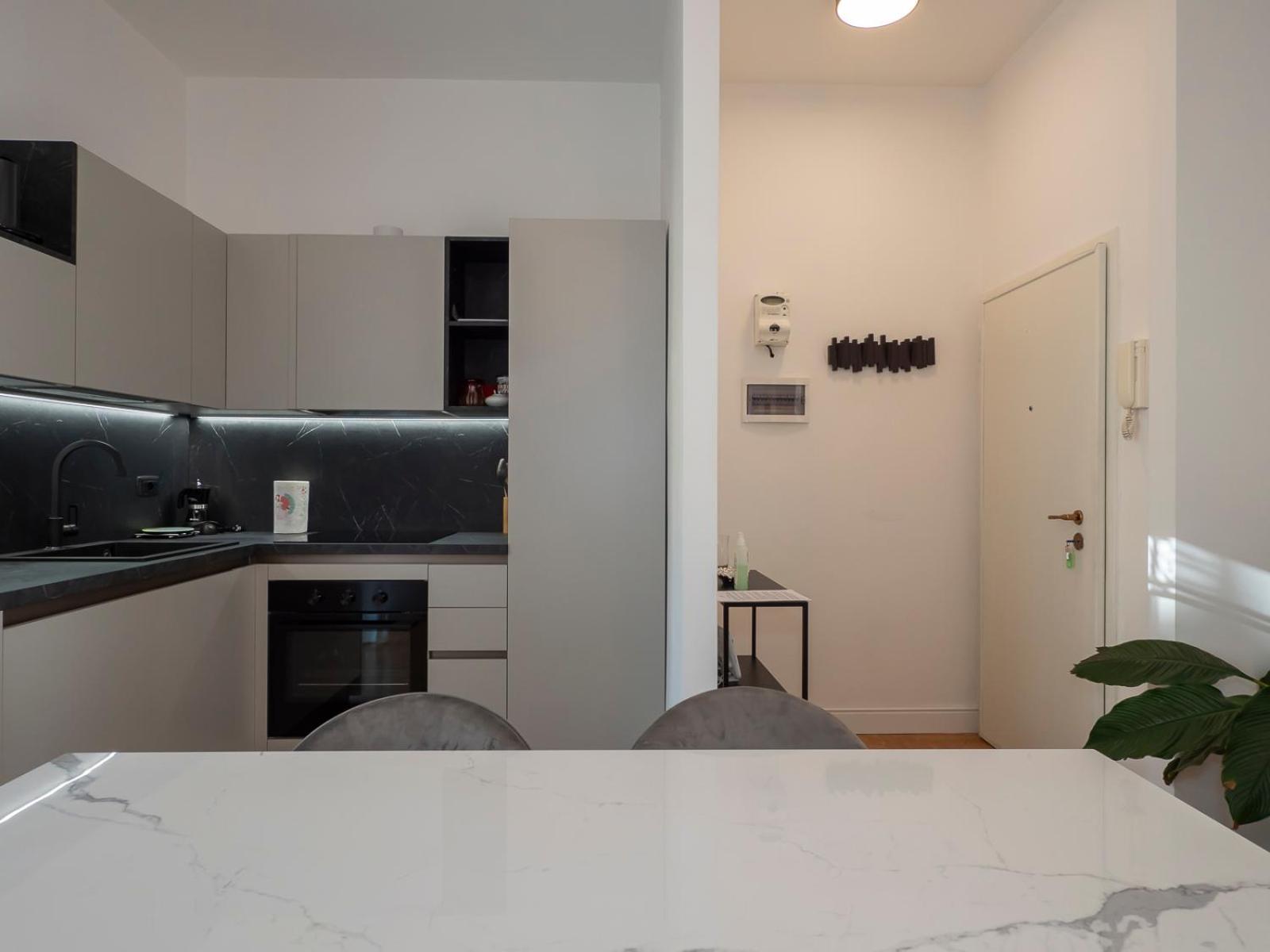 Big Close To Bocconi / Humanitas / Ieo Apartment *