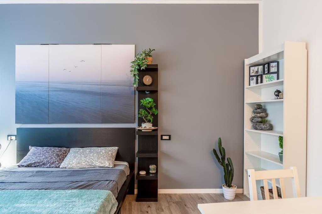 2 Minutes From Station-exclusive Open Space Apartment *