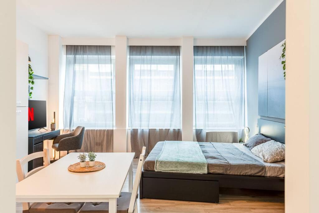 Apartment 2 Minutes From Station-exclusive Open Space *