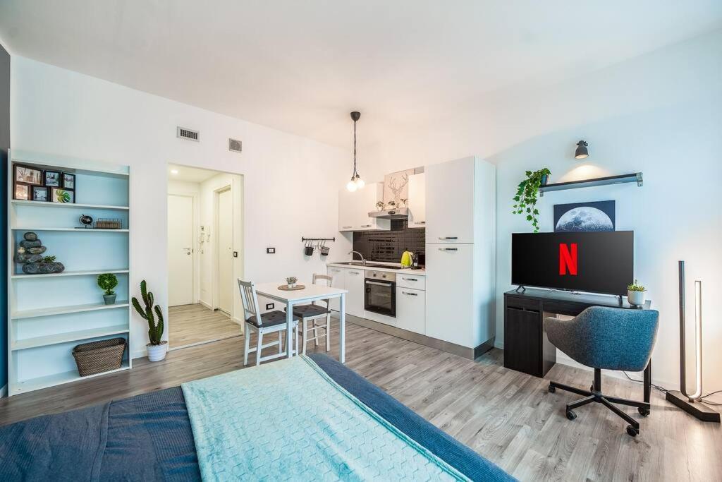 Apartment 2 Minutes From Station-exclusive Open Space