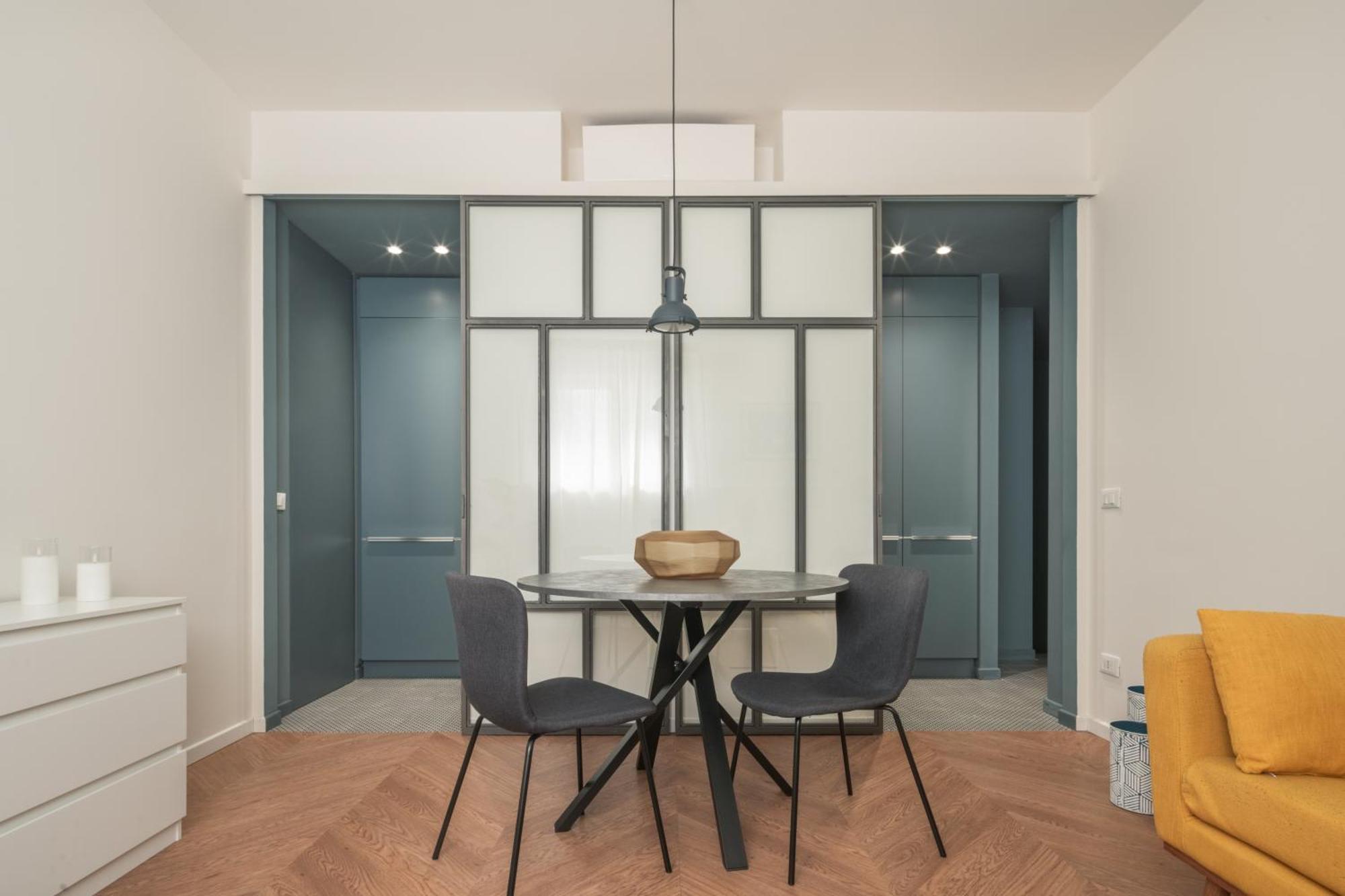 Monti Design R&r Apartment