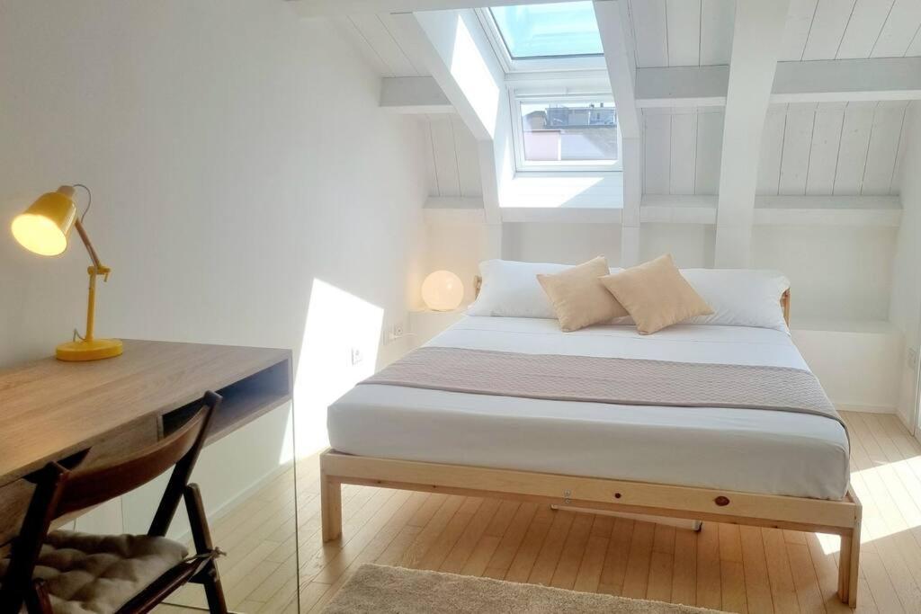 Duomo 10min Shopping&relax Fast Wifi & Balcony Mailand