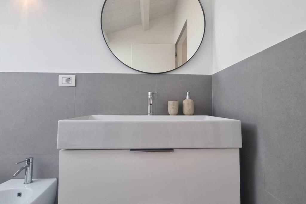 Apartment Duomo 10min Shopping&relax Fast Wifi & Balcony *
