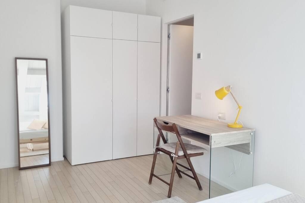 Apartment Duomo 10min Shopping&relax Fast Wifi & Balcony *