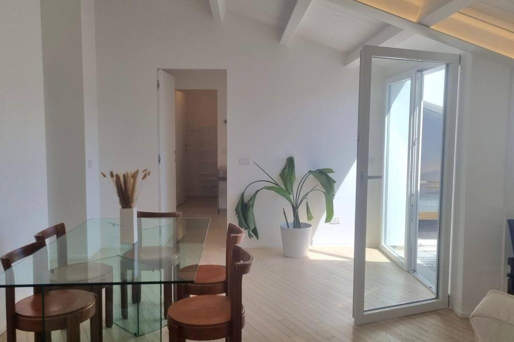 Duomo 10min Shopping&relax Fast Wifi & Balcony * Mailand