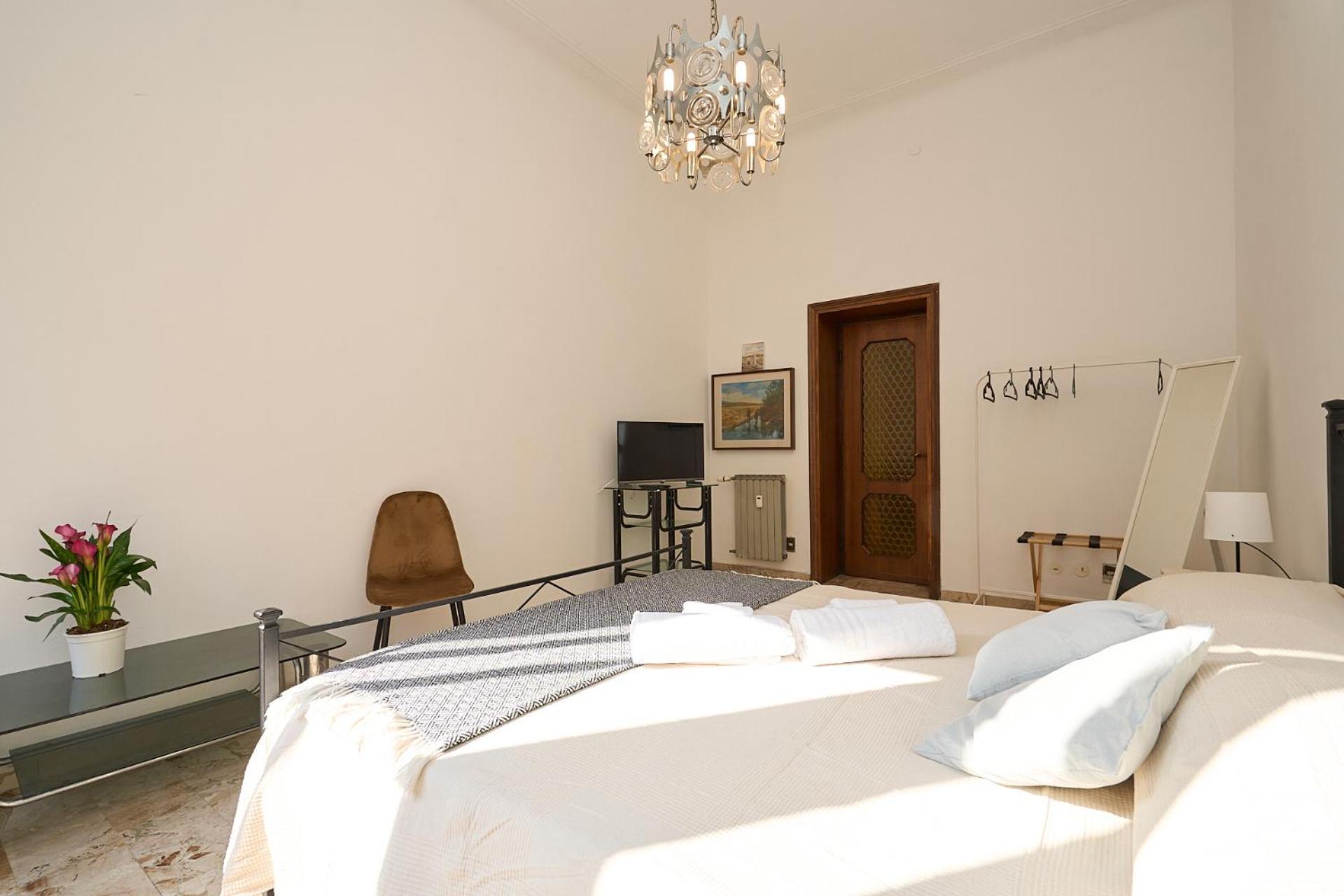 Vintage House - 2 Minutes Walk From Station Apartment Mailand