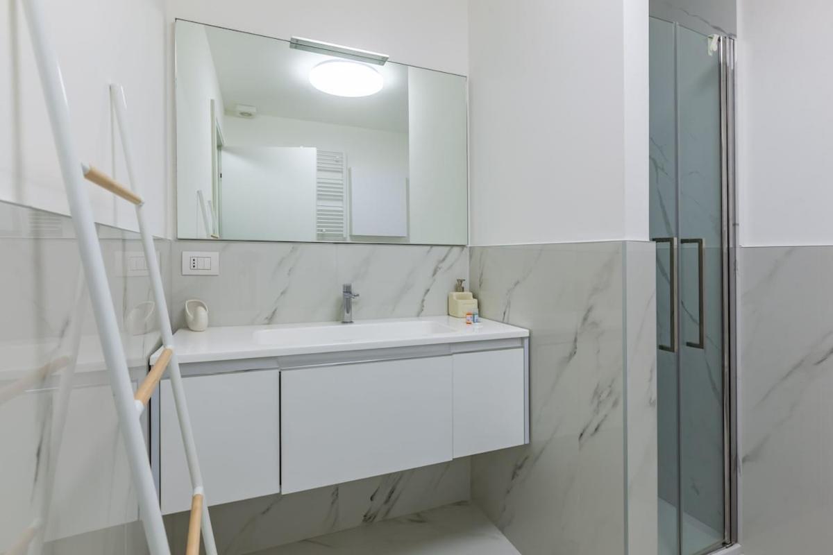 Apartamento Elegante Nel Cuore Di Paolo Sarpi Milão
