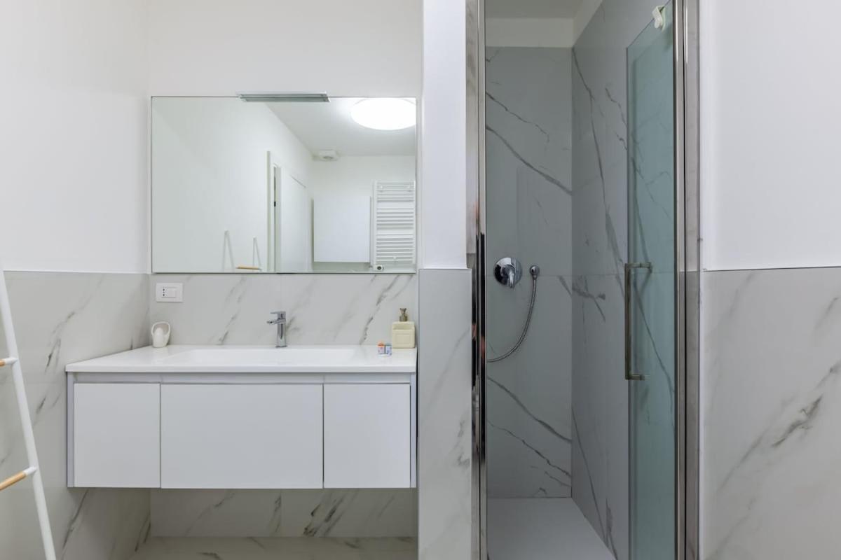 Apartamento Elegante Nel Cuore Di Paolo Sarpi
