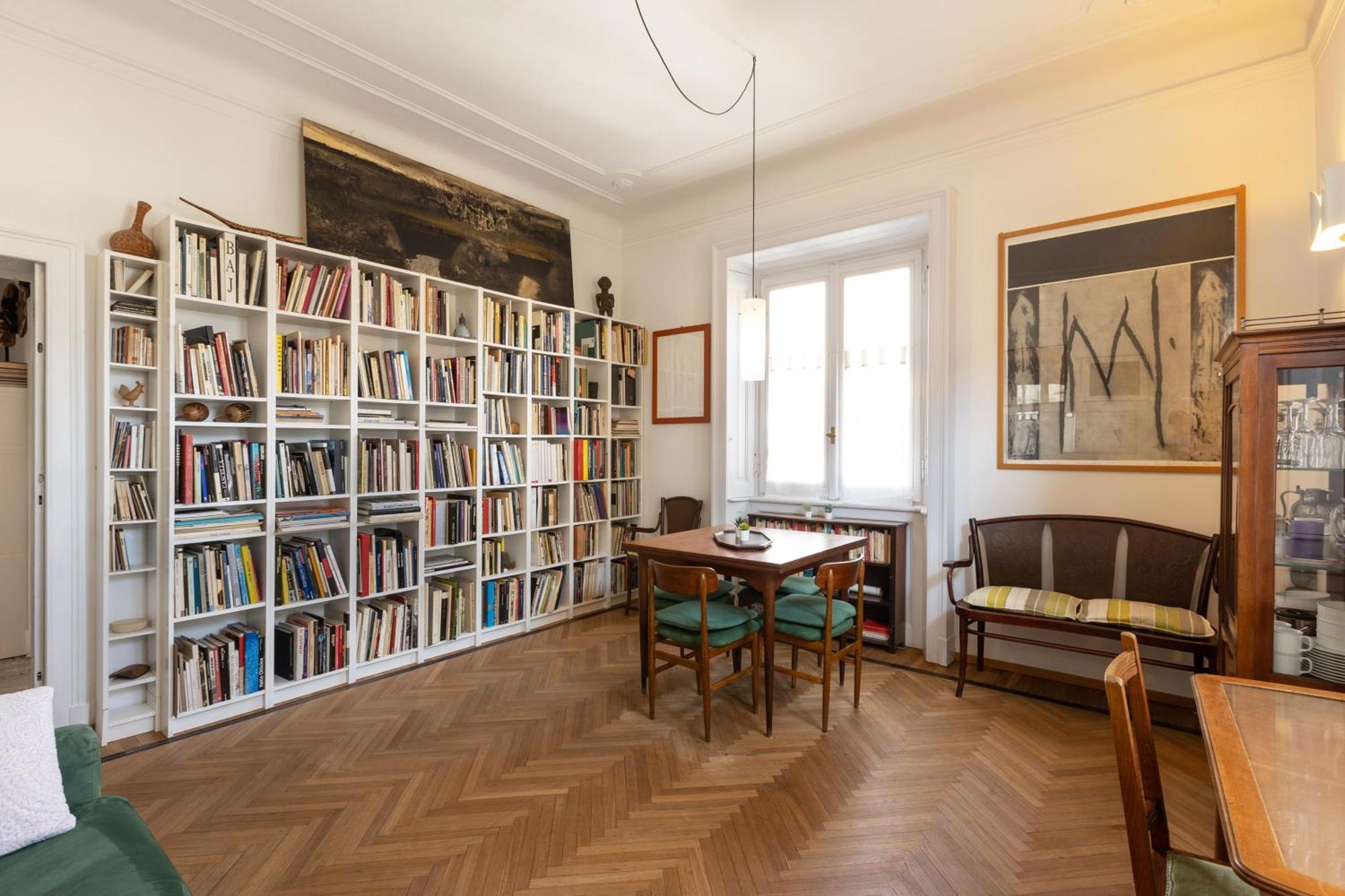 House Of An Artist In The Key Area Of Apartment