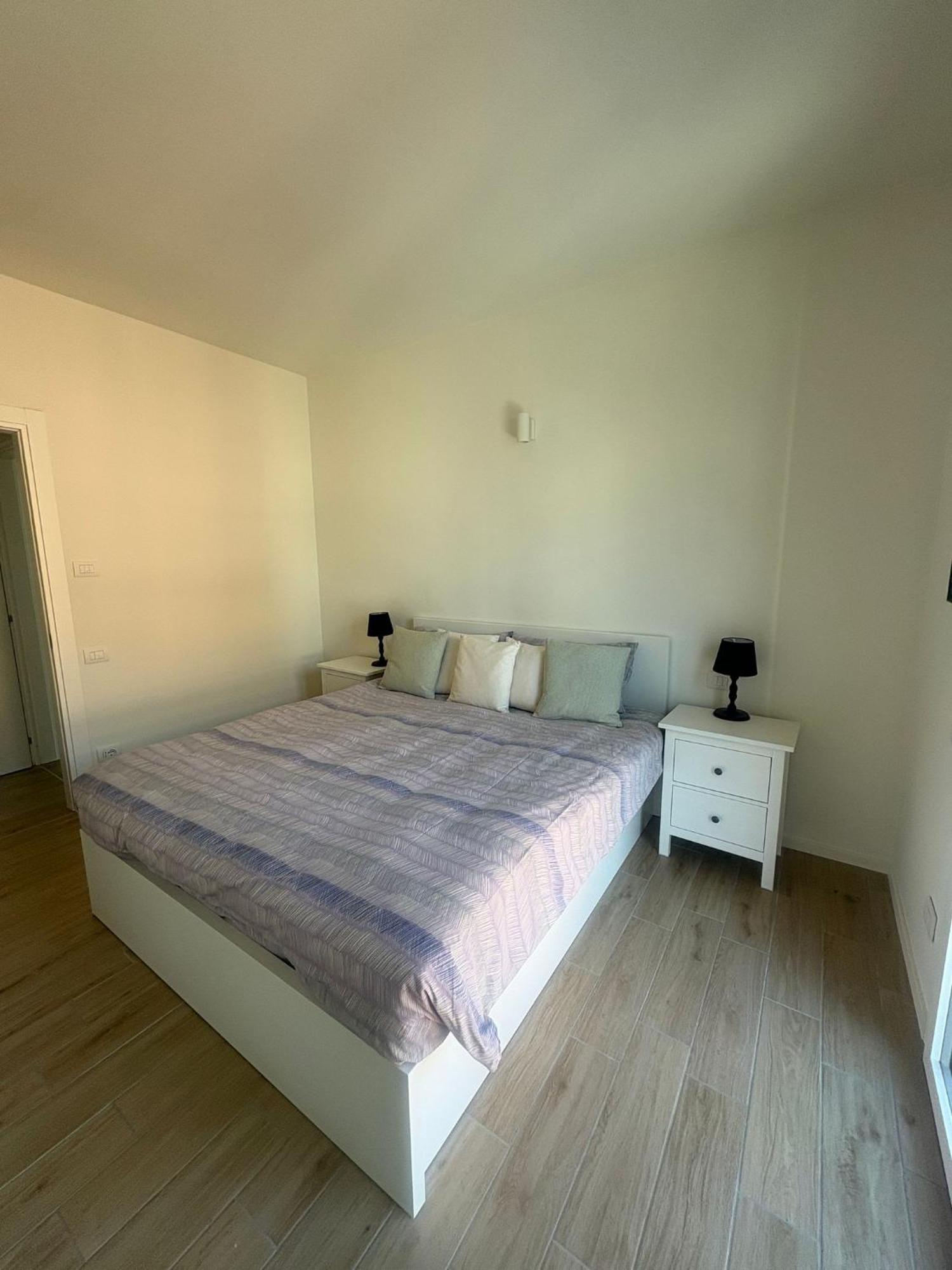 Panorama - Luminous With Private Garage Apartamento