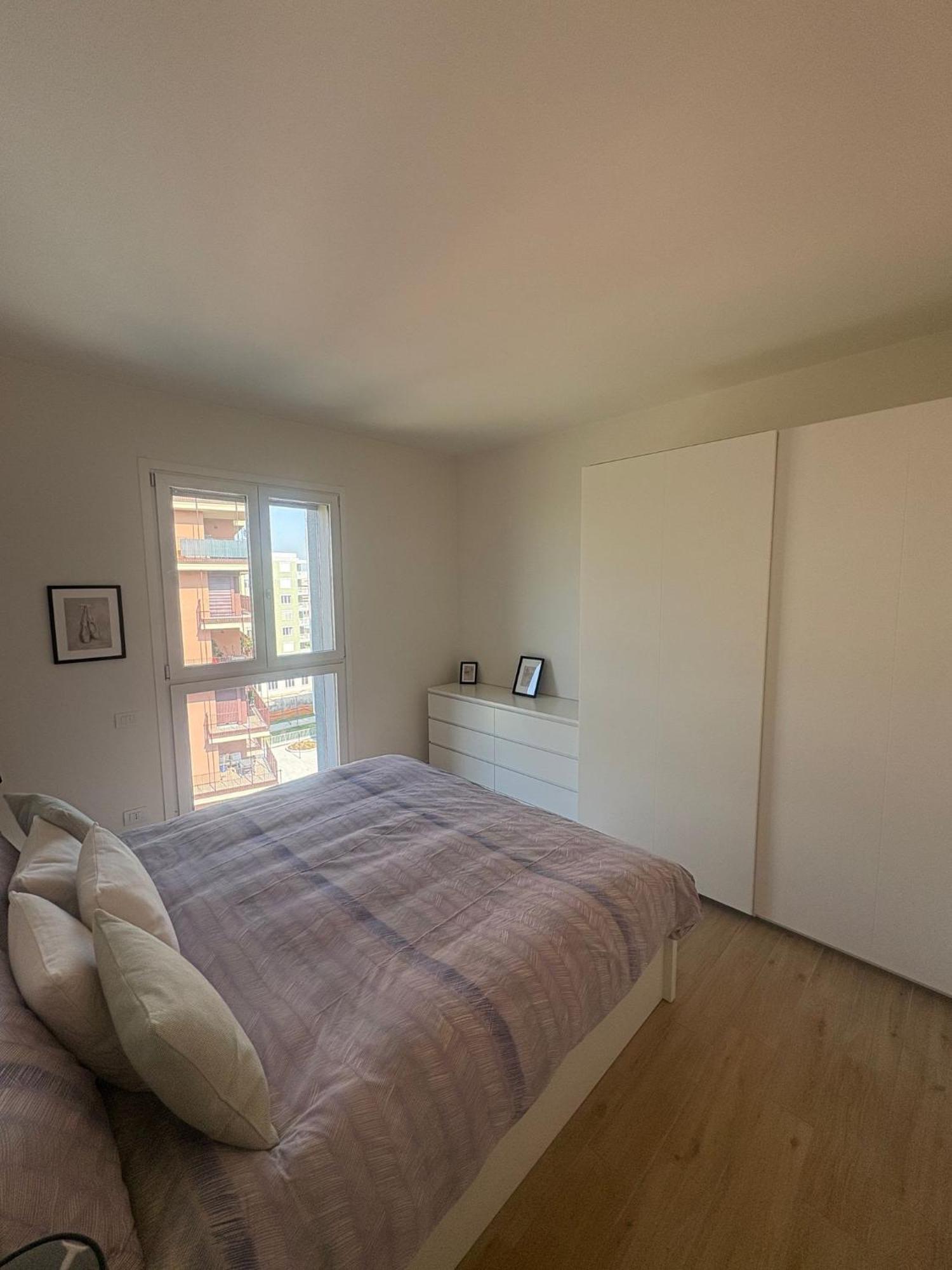 Panorama - Luminous With Private Garage Apartamento Milão