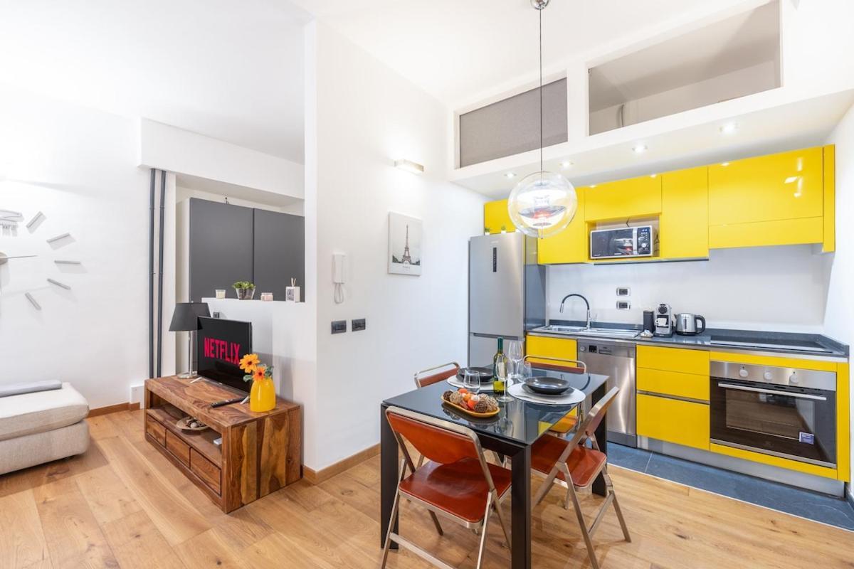 Design I Steps From Fair & Metro Apartamento