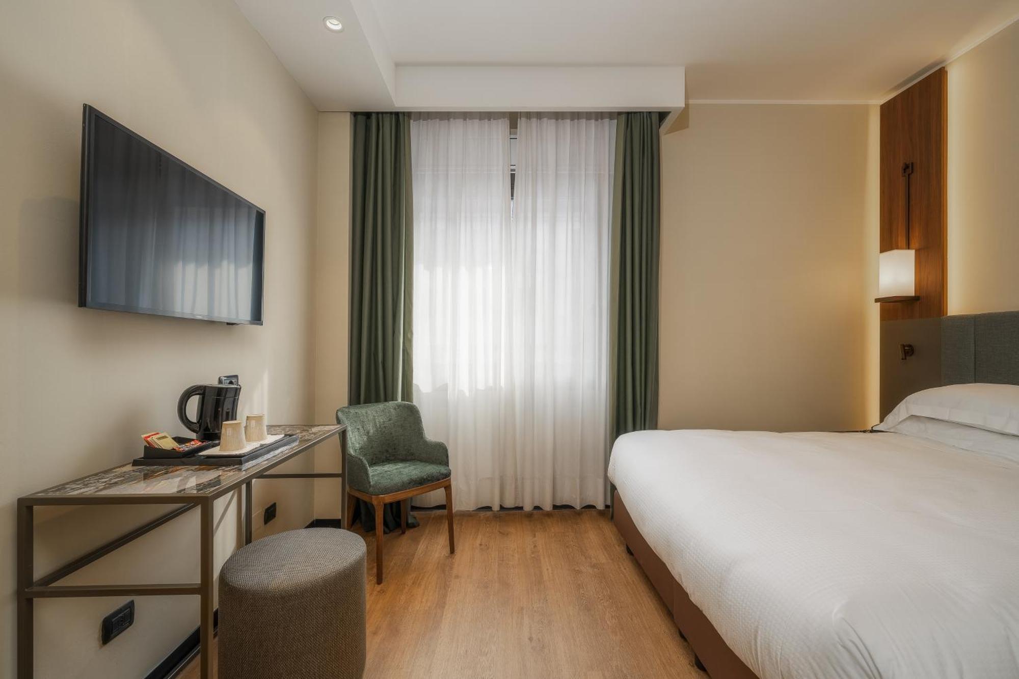 Mozart Hotel 4*
