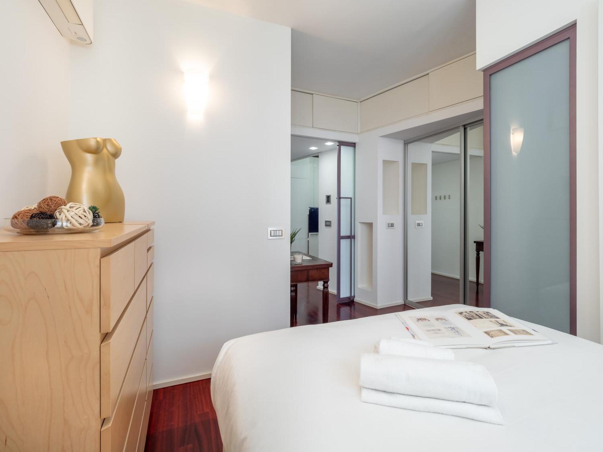 Apartment Vigliani Mailand