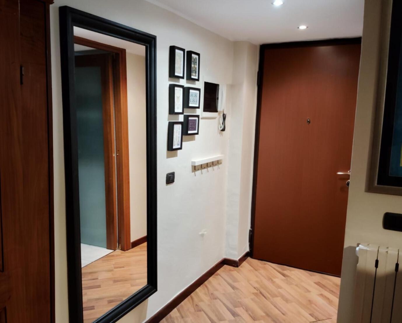 Vfh Stylish Boutique Apartment-city Center Apartment