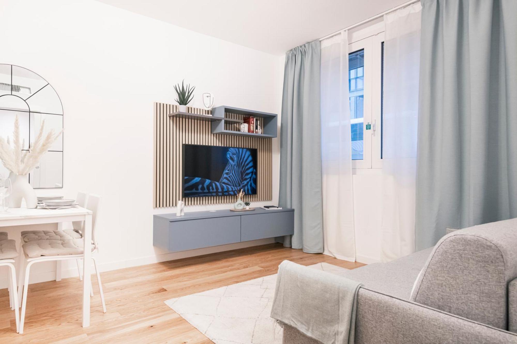Easylife - Design And Relax In The Heart Of *