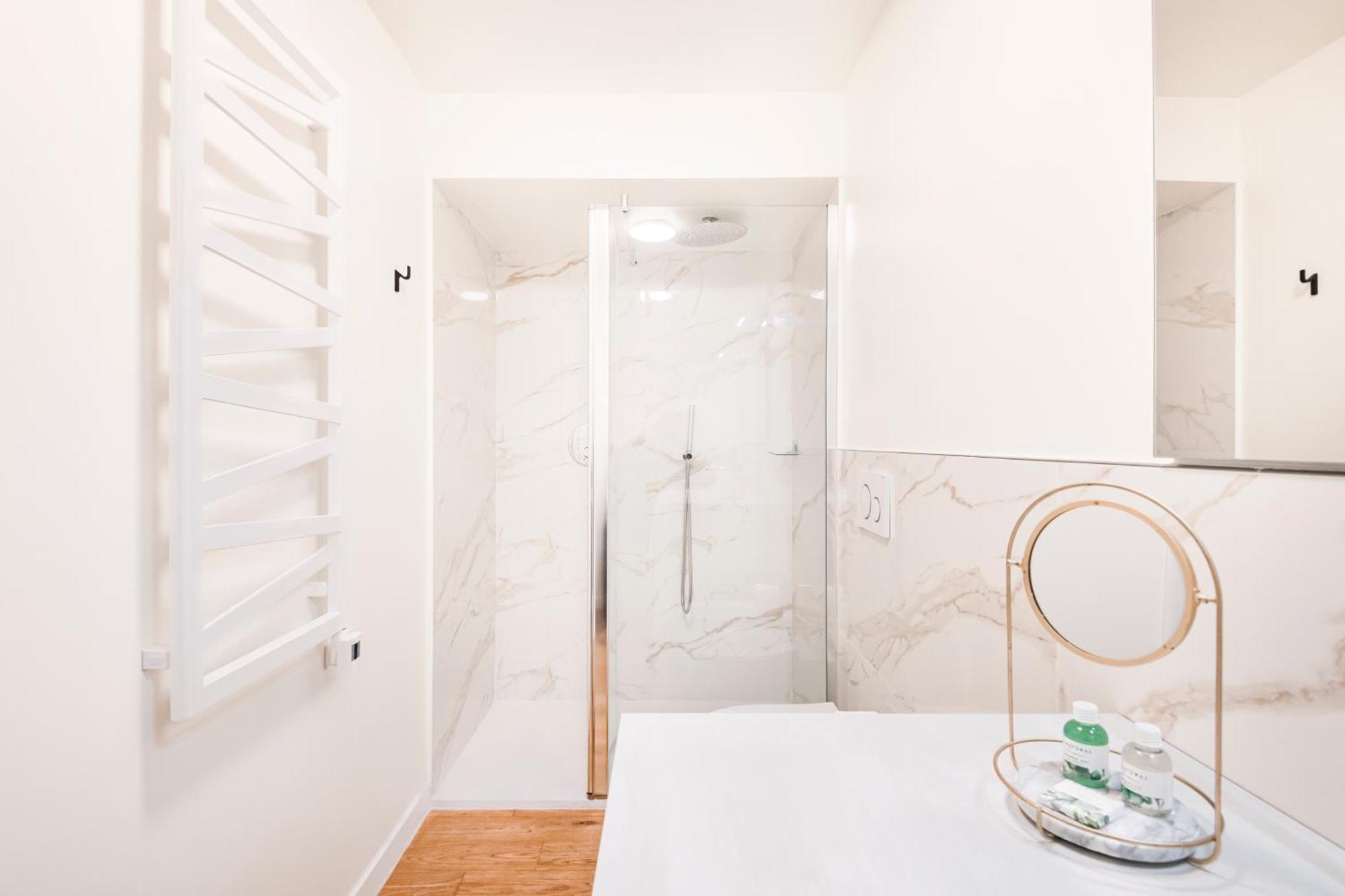 Apartamento Easylife - Design And Relax In The Heart Of