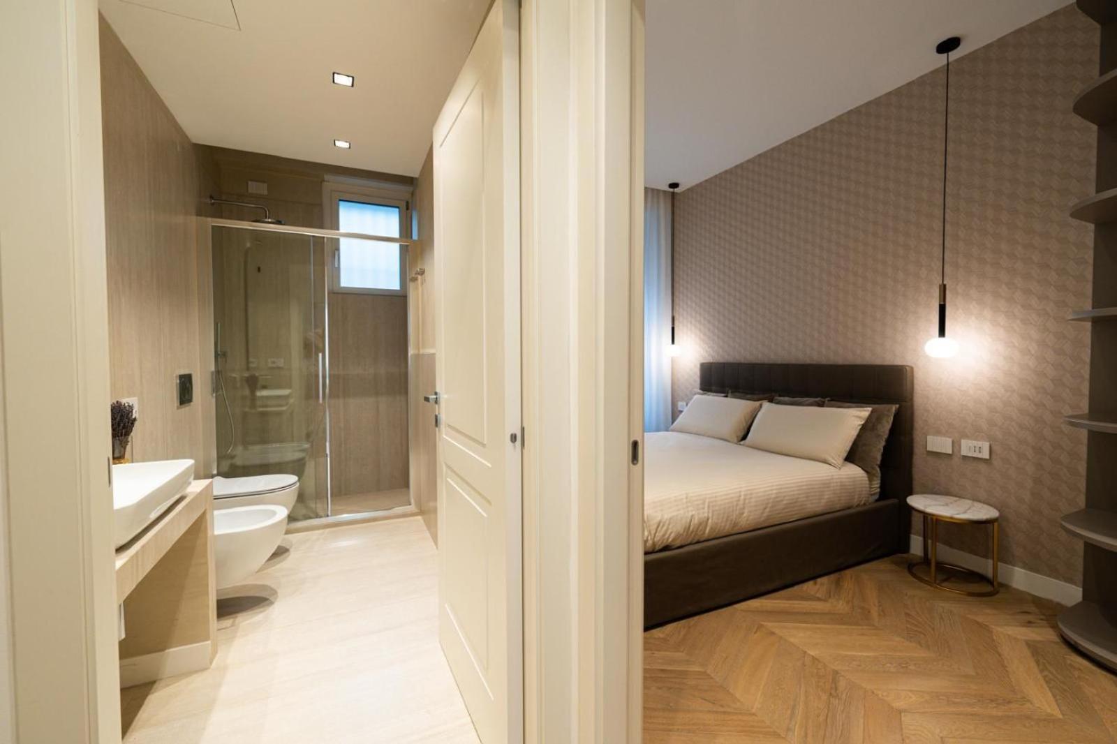 Apartment Palazzo Fontana Duomo View Golden House *