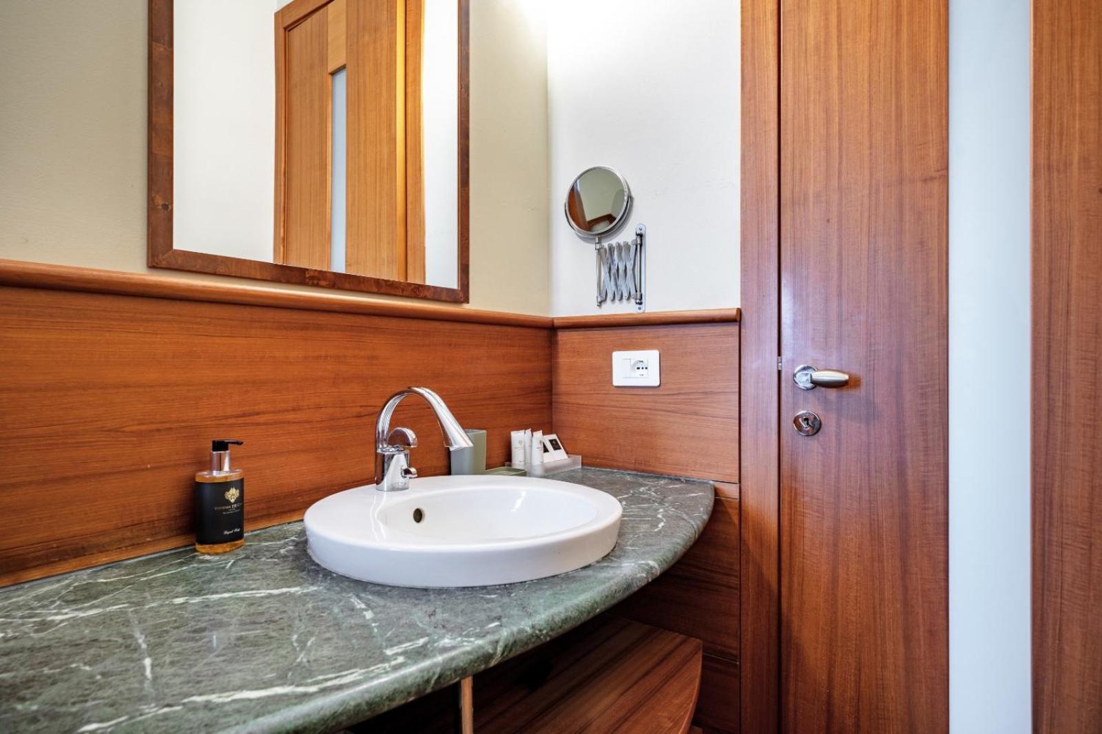 Apartment Heart Duomo Missori Mailand