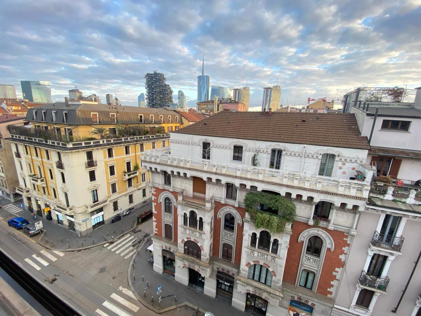 Skyline Isola Apartment Mailand