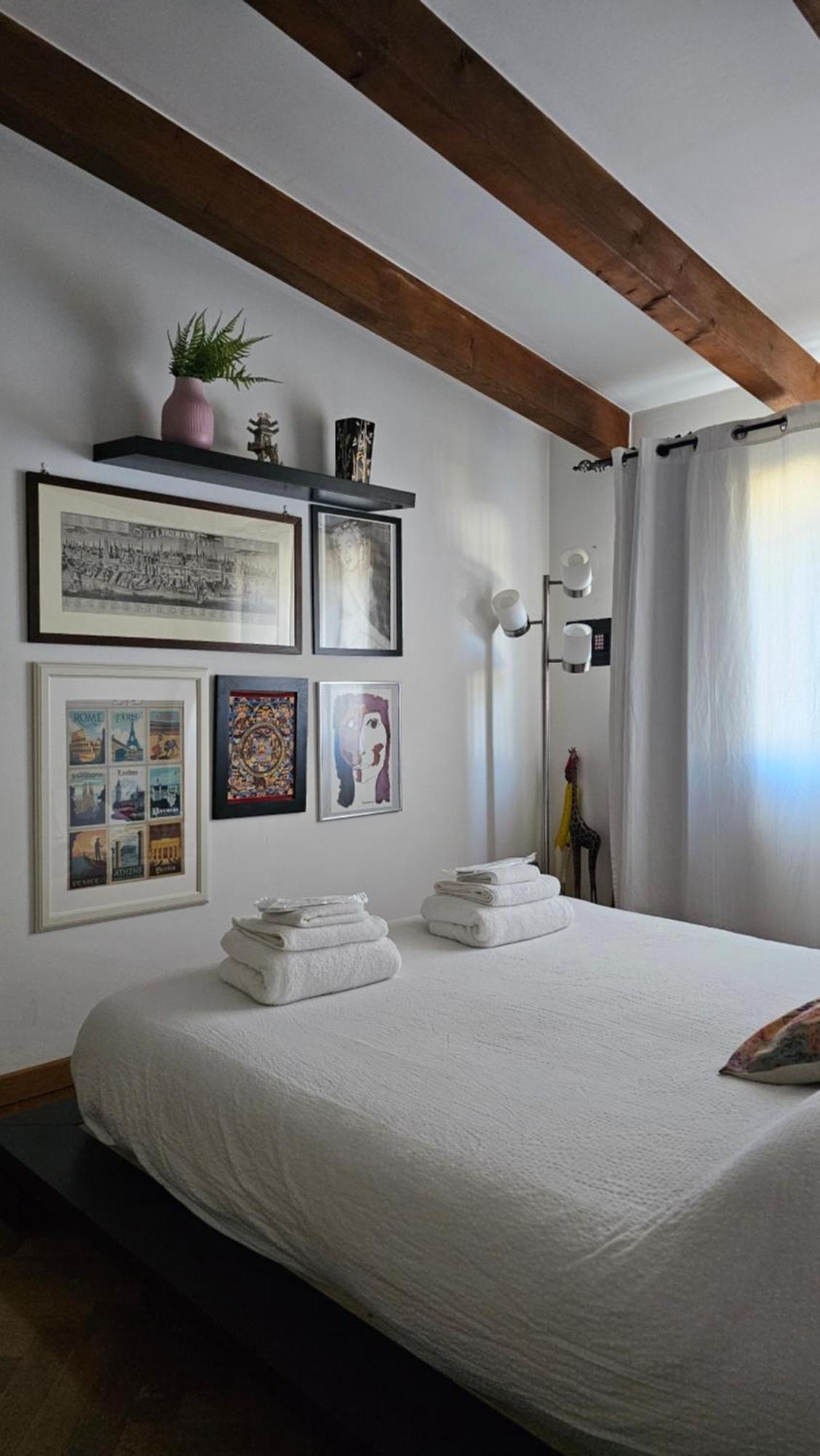 Apartamento Nolo93 Attic Right In Front Of The Metro Station To Duomo