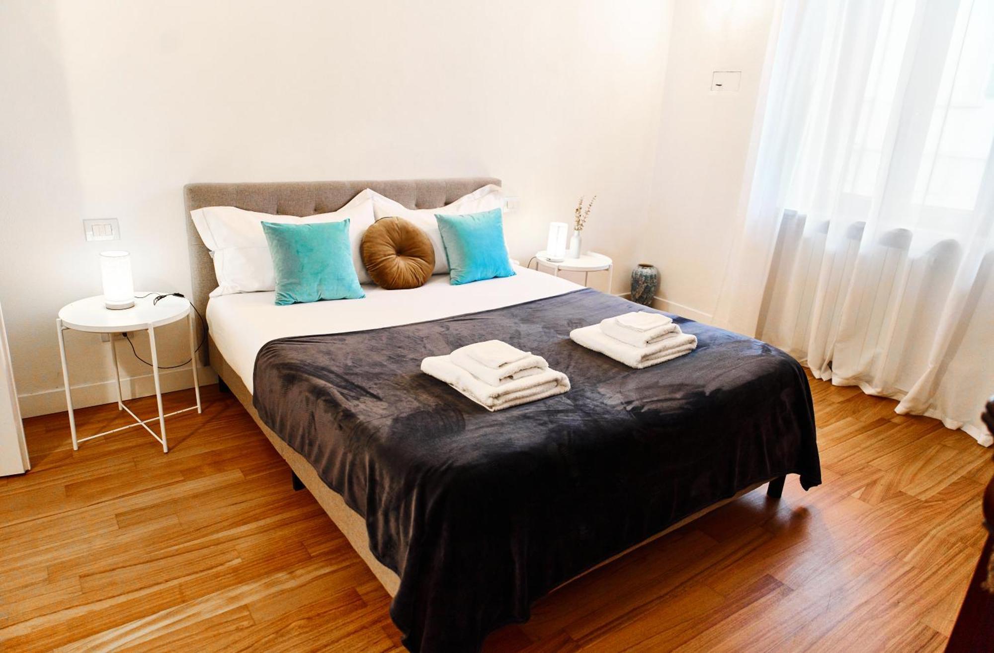 Riverside Loft Navigli - Spacious Two-bedroom