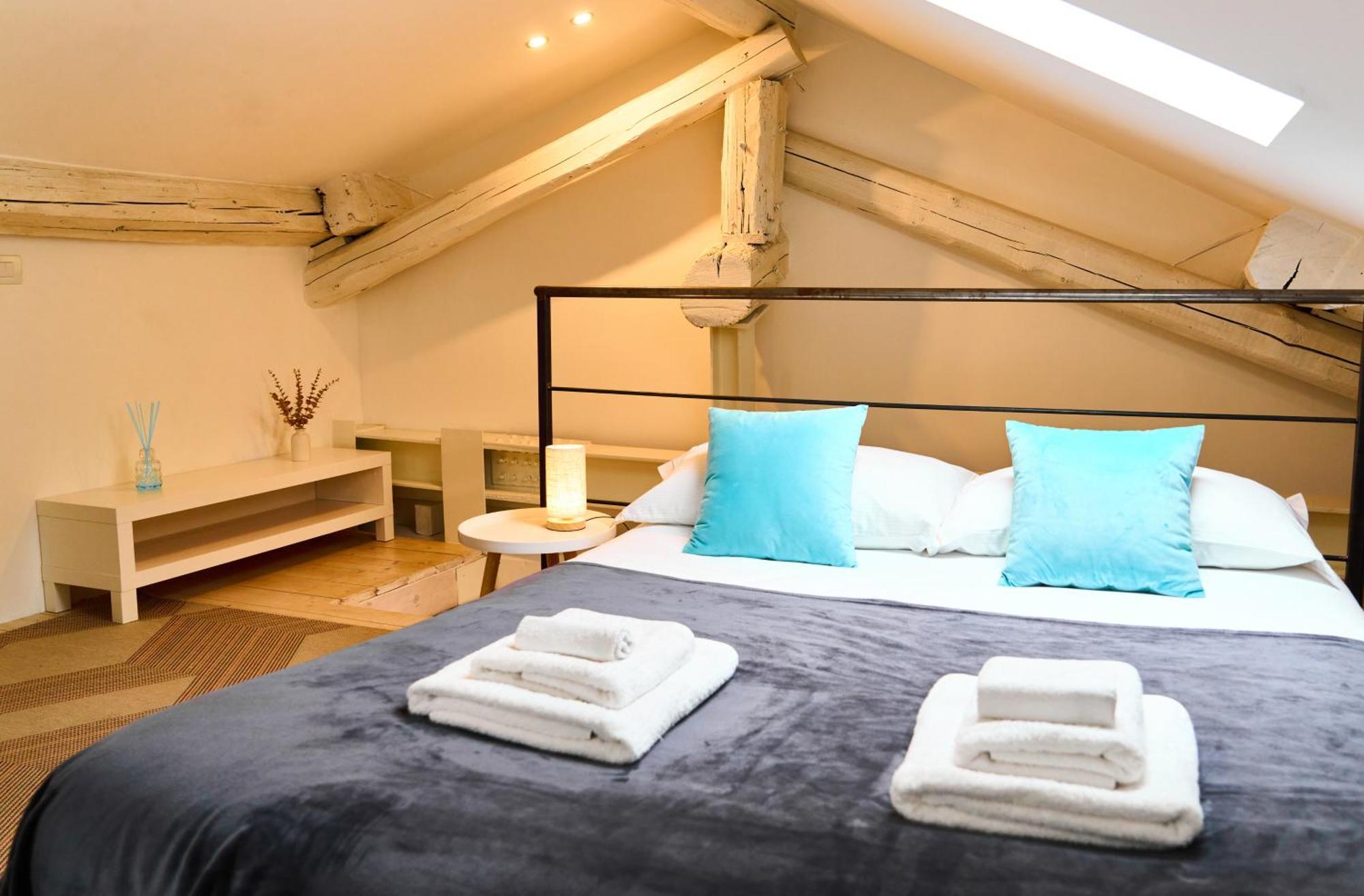 Riverside Loft Navigli - Spacious Two-bedroom