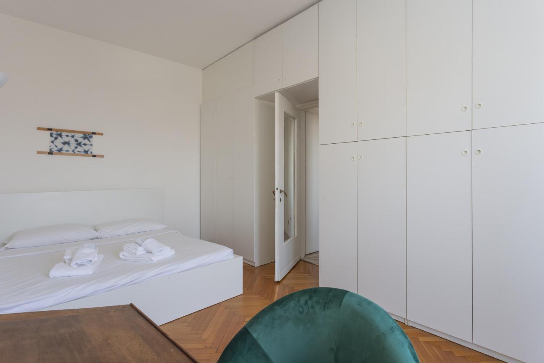 Apartamento Skyline View Biancamano 1 Bdr With Balcony By Rentopolis Milão