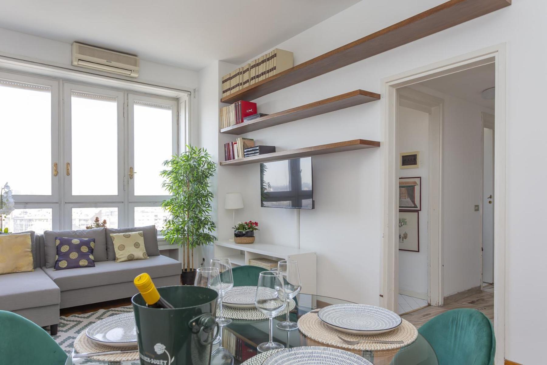 Skyline View Biancamano 1 Bdr With Balcony By Rentopolis
