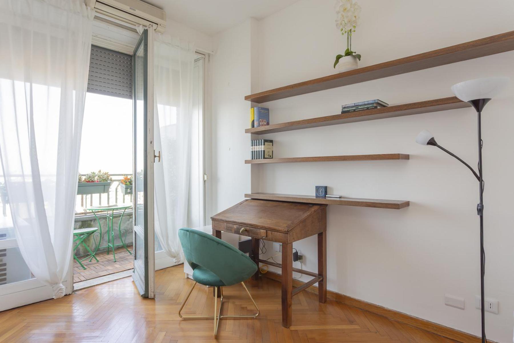Skyline View Biancamano 1 Bdr With Balcony By Rentopolis Apartamento